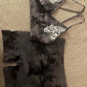 Darc Sport Gray and Black Fog Print Activewear Set